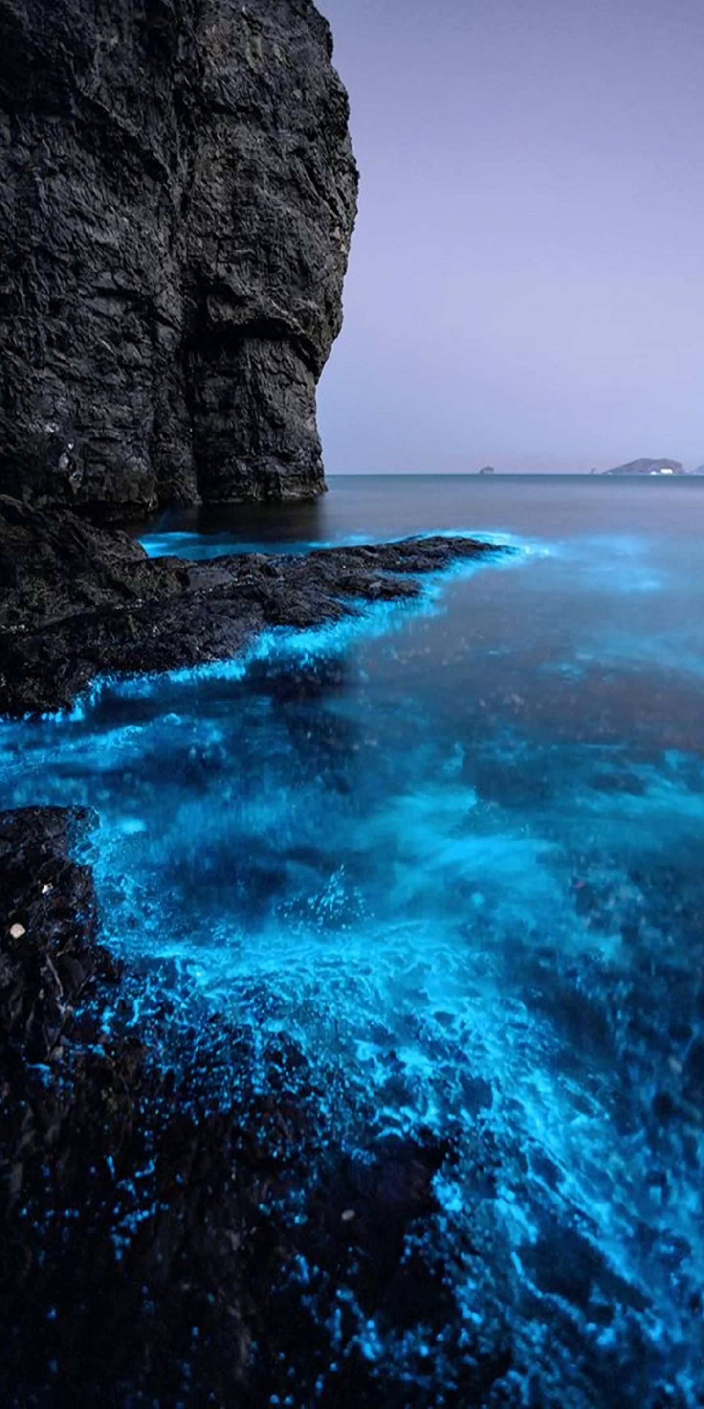 Hình nền đại dương phân phát sáng sủa mang lại năng lượng điện thoại