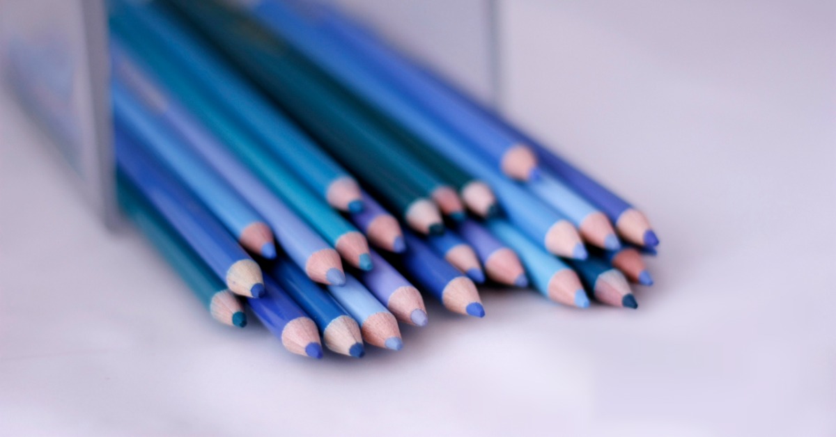 Hình ảnh bút tô màu xanh dương