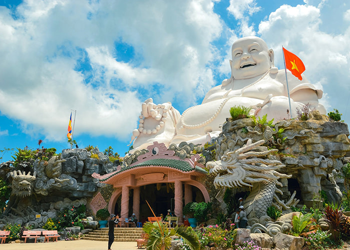 Hình ảnh tượng Phật Di Lặc Việt Nam tuyệt đẹp