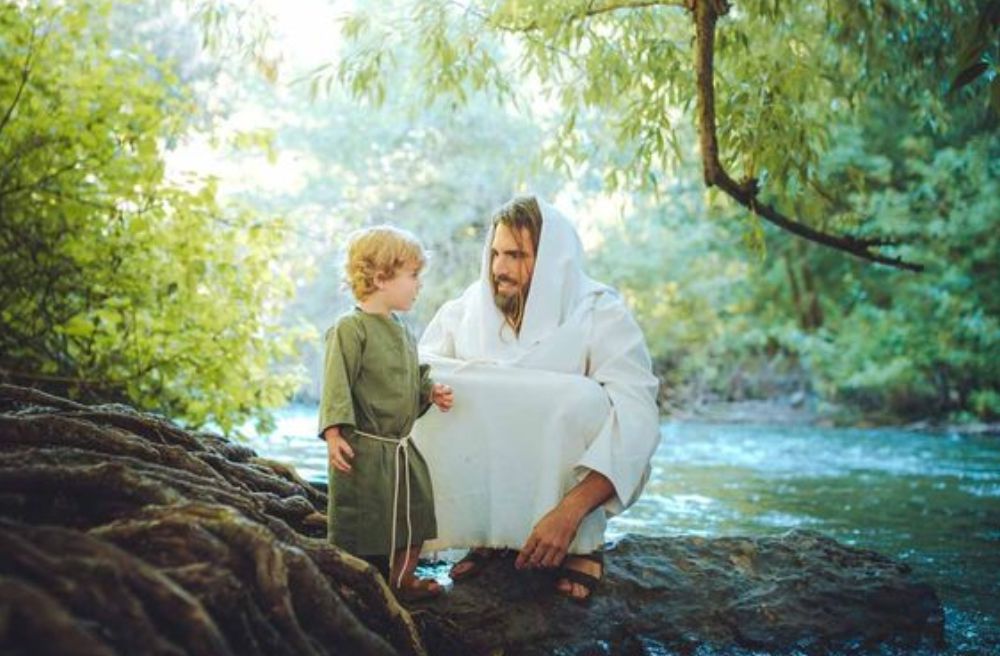 Ảnh chúa Giêsu trò chuyện cùng trẻ em