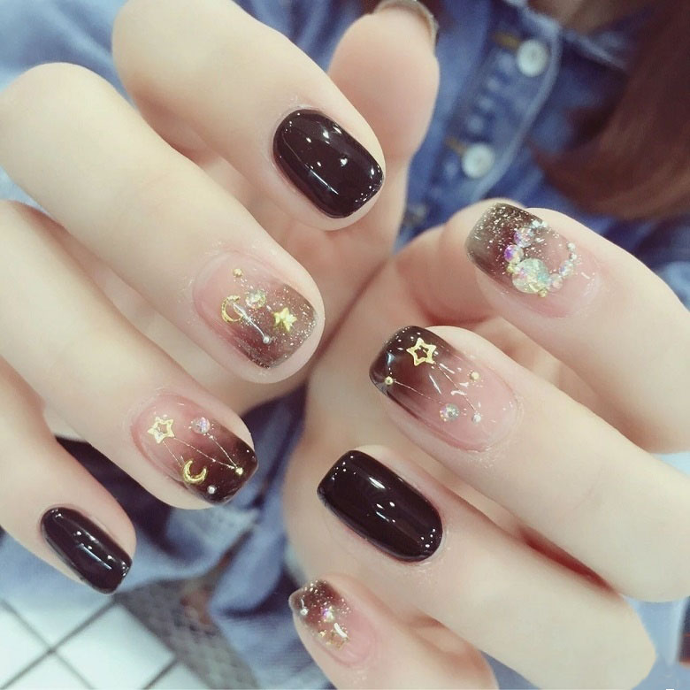 Mẫu nail phong cách Hàn Quốc