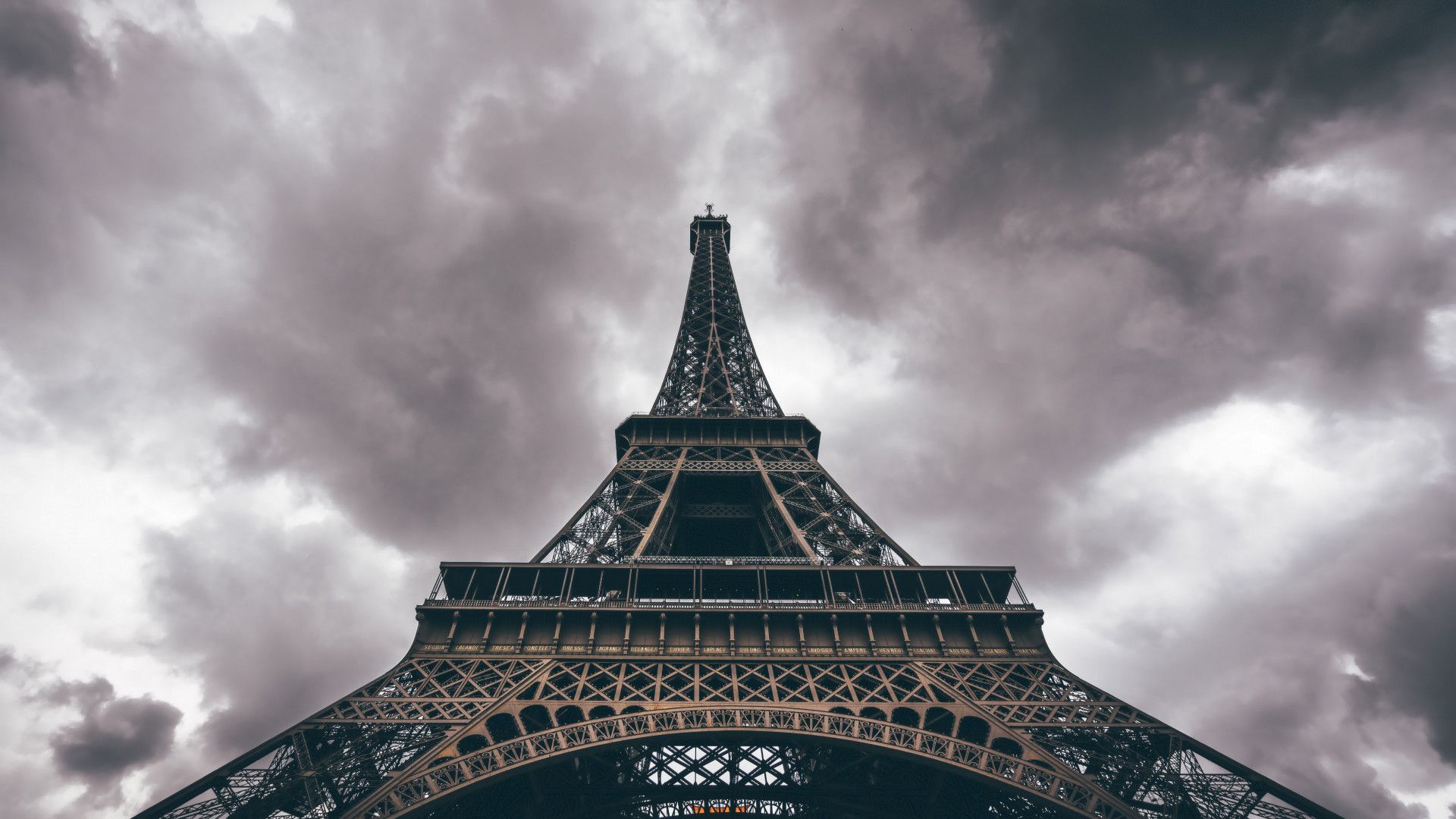 Background chân tháp Eiffel đẹp