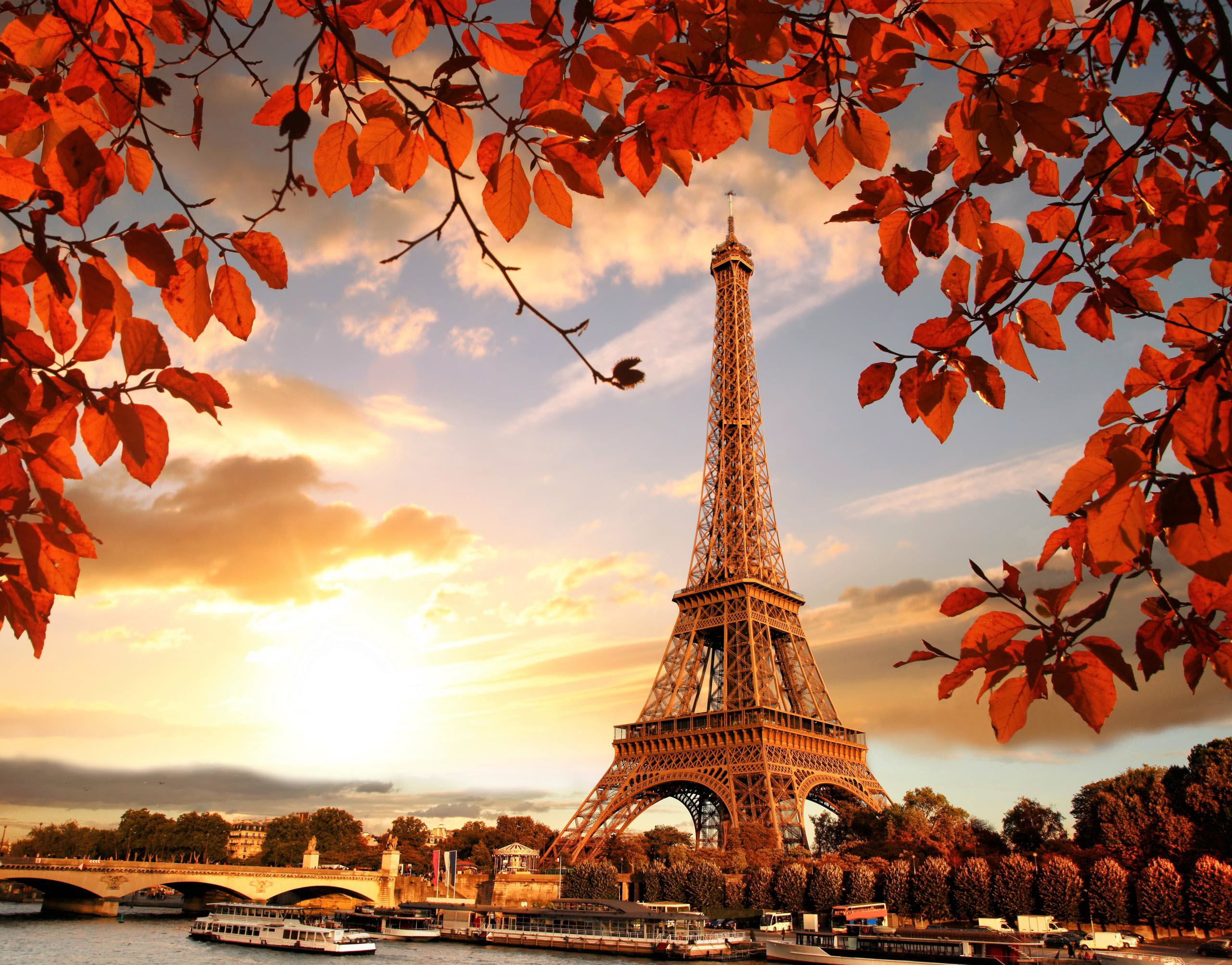 Background tháp Eiffel mùa thu đẹp nhất