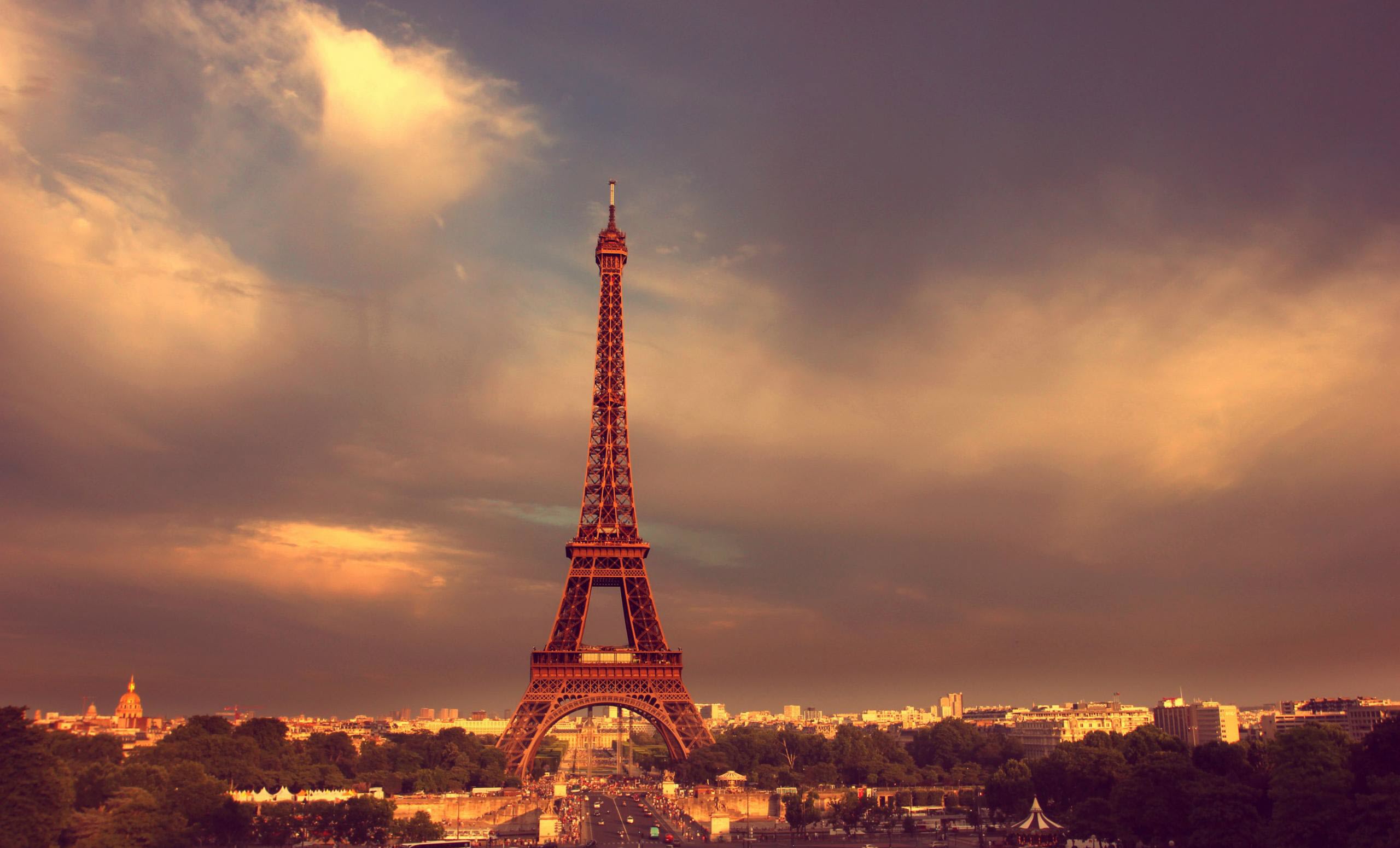 Background tháp Eiffel tuyệt đẹp nhất cho thiết kế