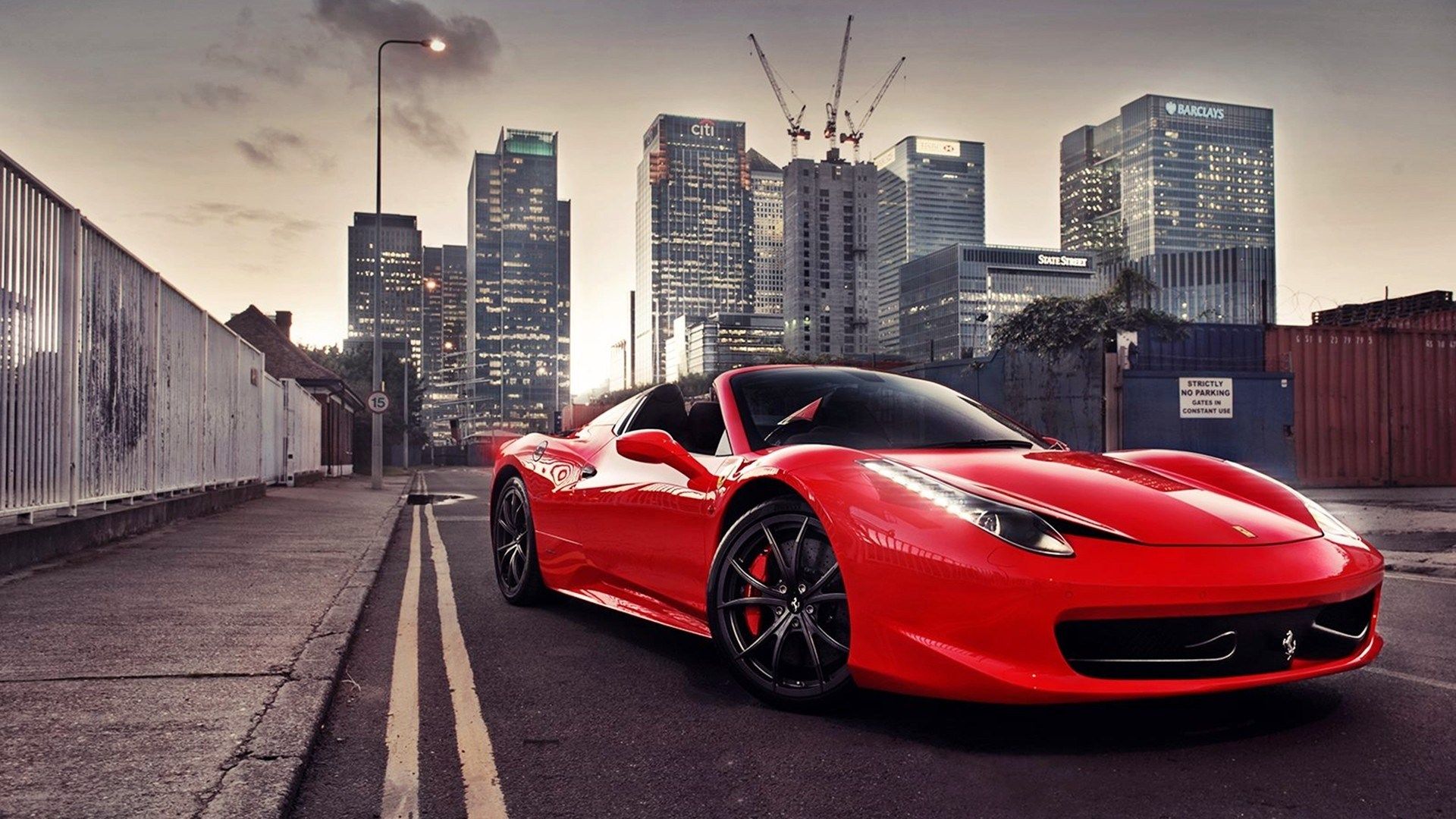 Hình nền xe Ferrari ấn tượng
