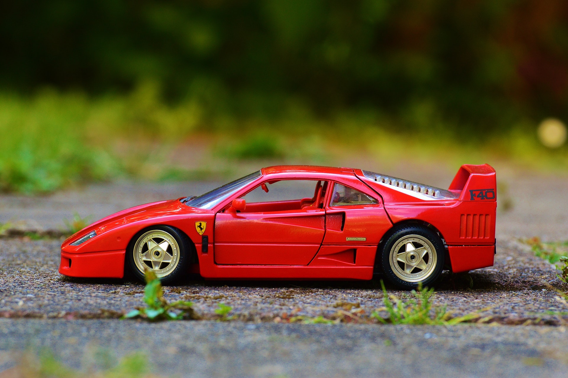 Hình nền xe Ferrari đồ chơi