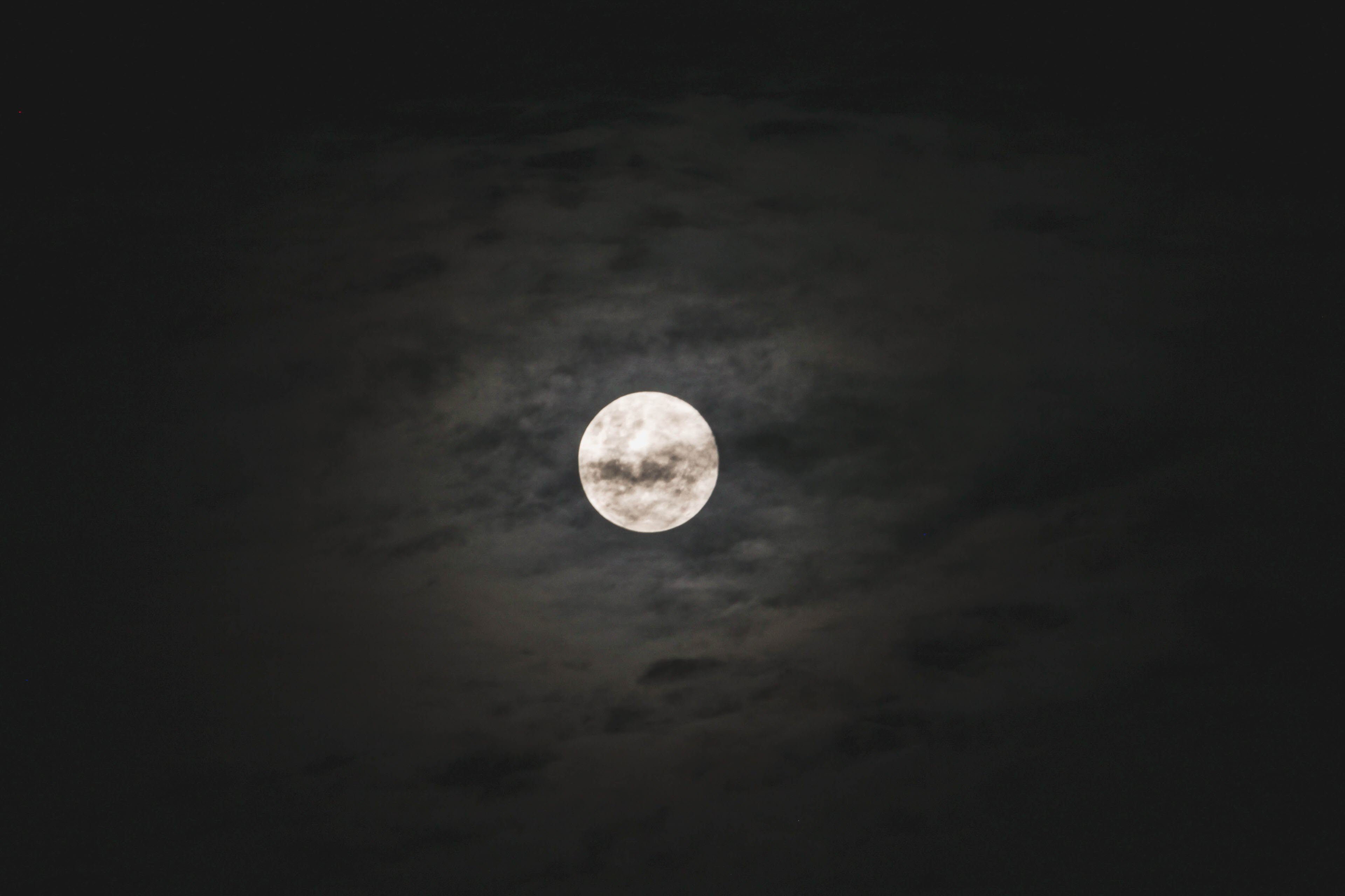 Hình ảnh trăng sáng tròn đẹp