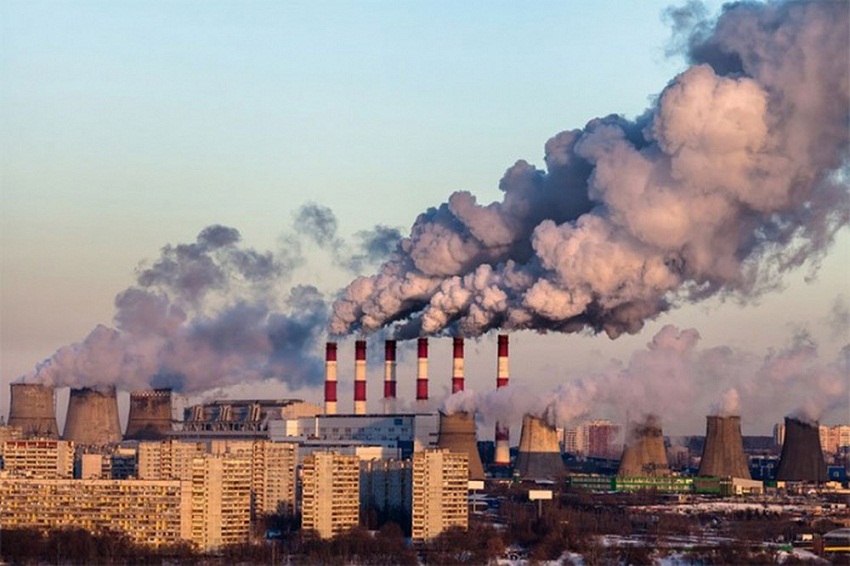 Hình ảnh xả khói độc hại gây ô nhiễm môi trường không khí
