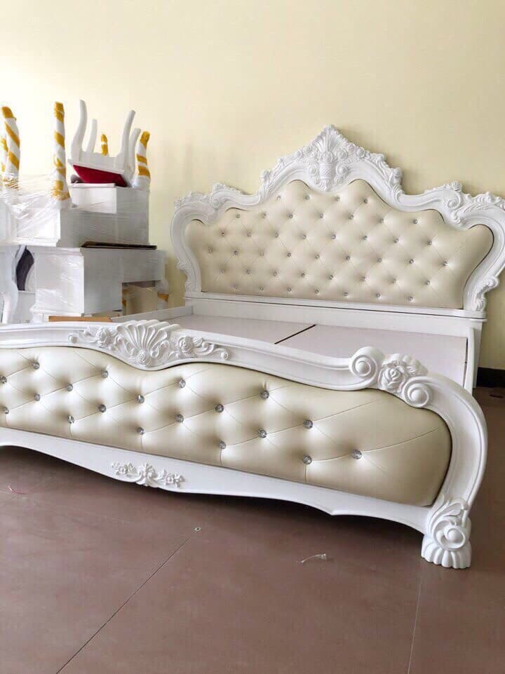 Giường tân cổ điển màu trắng đẹp nhất