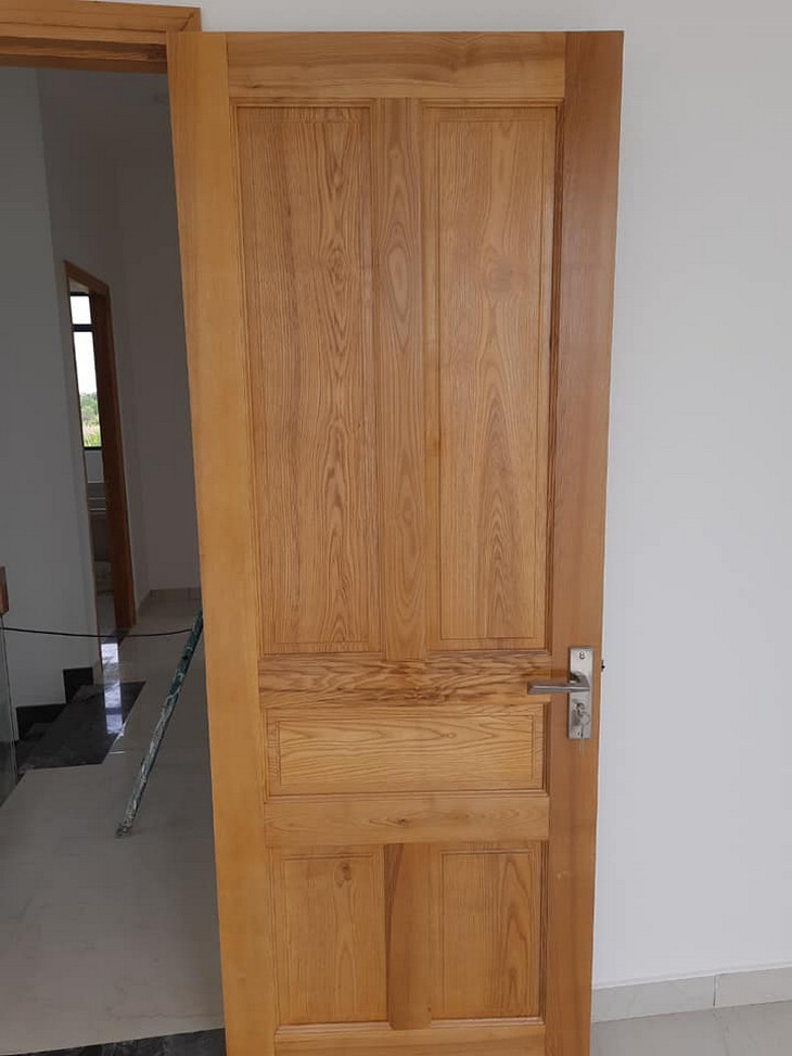 Mẫu cửa gỗ phòng ngủ