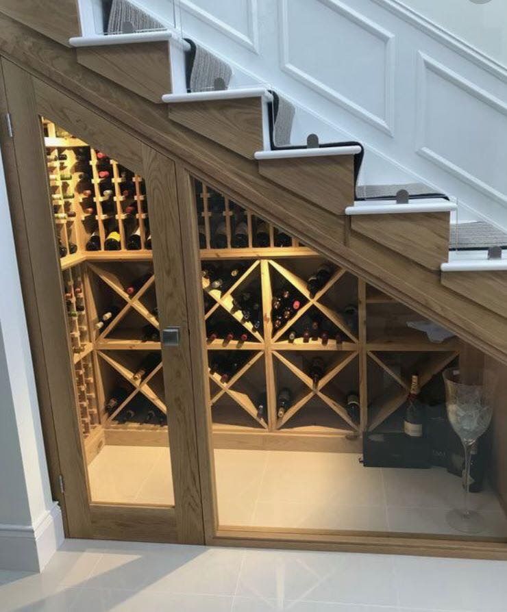 Mẫu tủ rượu gầm cầu thang đẹp nhất