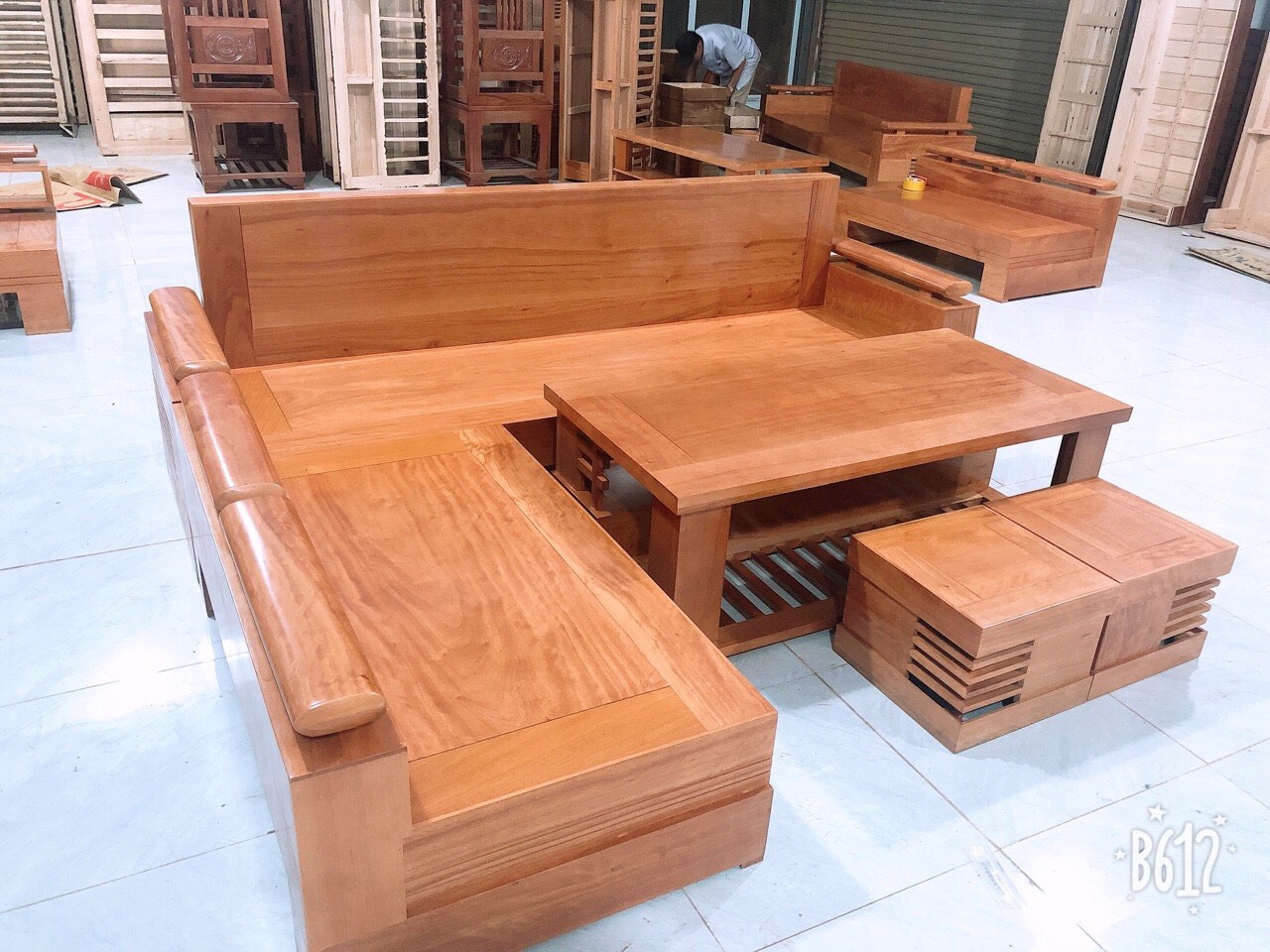 Bộ bàn ghế gỗ xoan đào đẹp