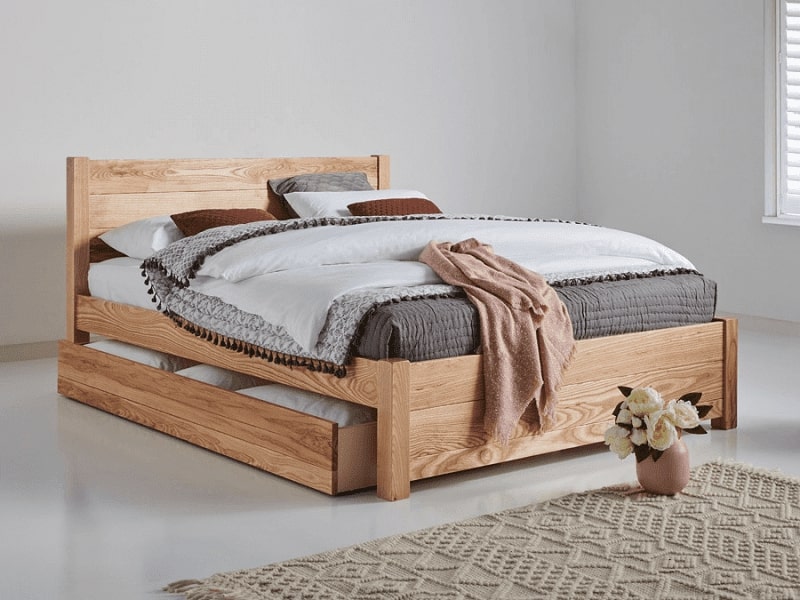 Mẫu giường ngủ bằng gỗ có ngăn kéo