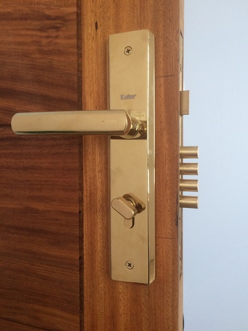 Mẫu khóa cửa gỗ an toàn