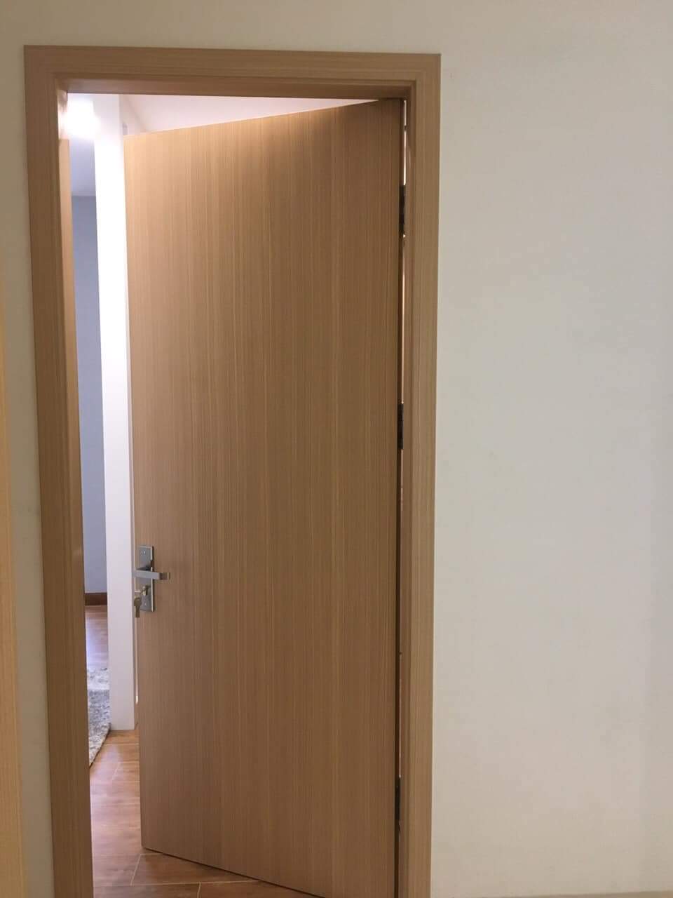 Mẫu nẹp khuôn cửa gỗ đơn giản