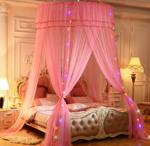 Mẫu phòng ngủ trang trí màu hồng sang trọng