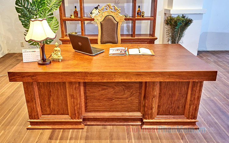 Những mẫu bàn giám đốc bằng gỗ tự nhiên đẹp nhất