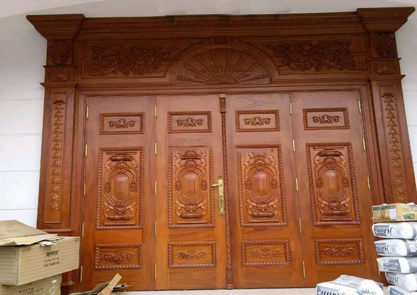 Mẫu cửa 4 cánh tân cổ điển bằng gỗ