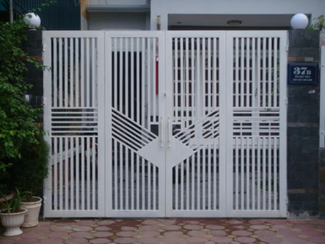 Mẫu cổng nhà màu trắng đẹp
