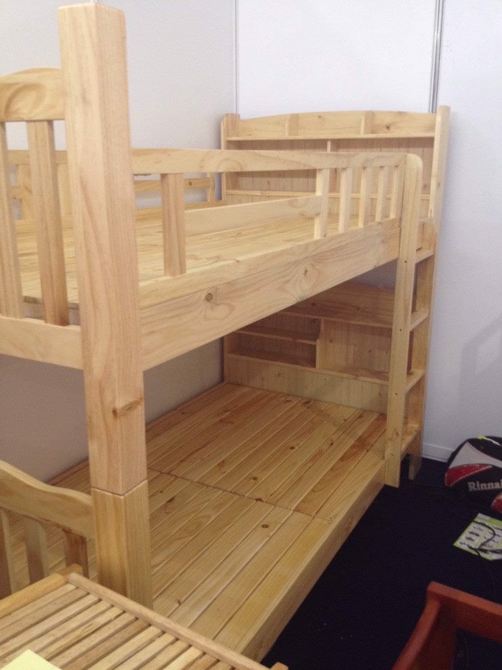 Giường tầng gỗ sồi nhỏ