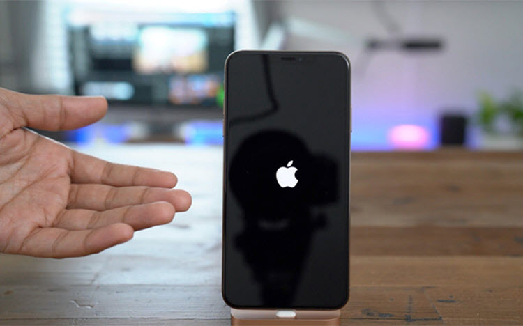 Cách sửa lỗi điện thoại iPhone bị treo logo quả táo