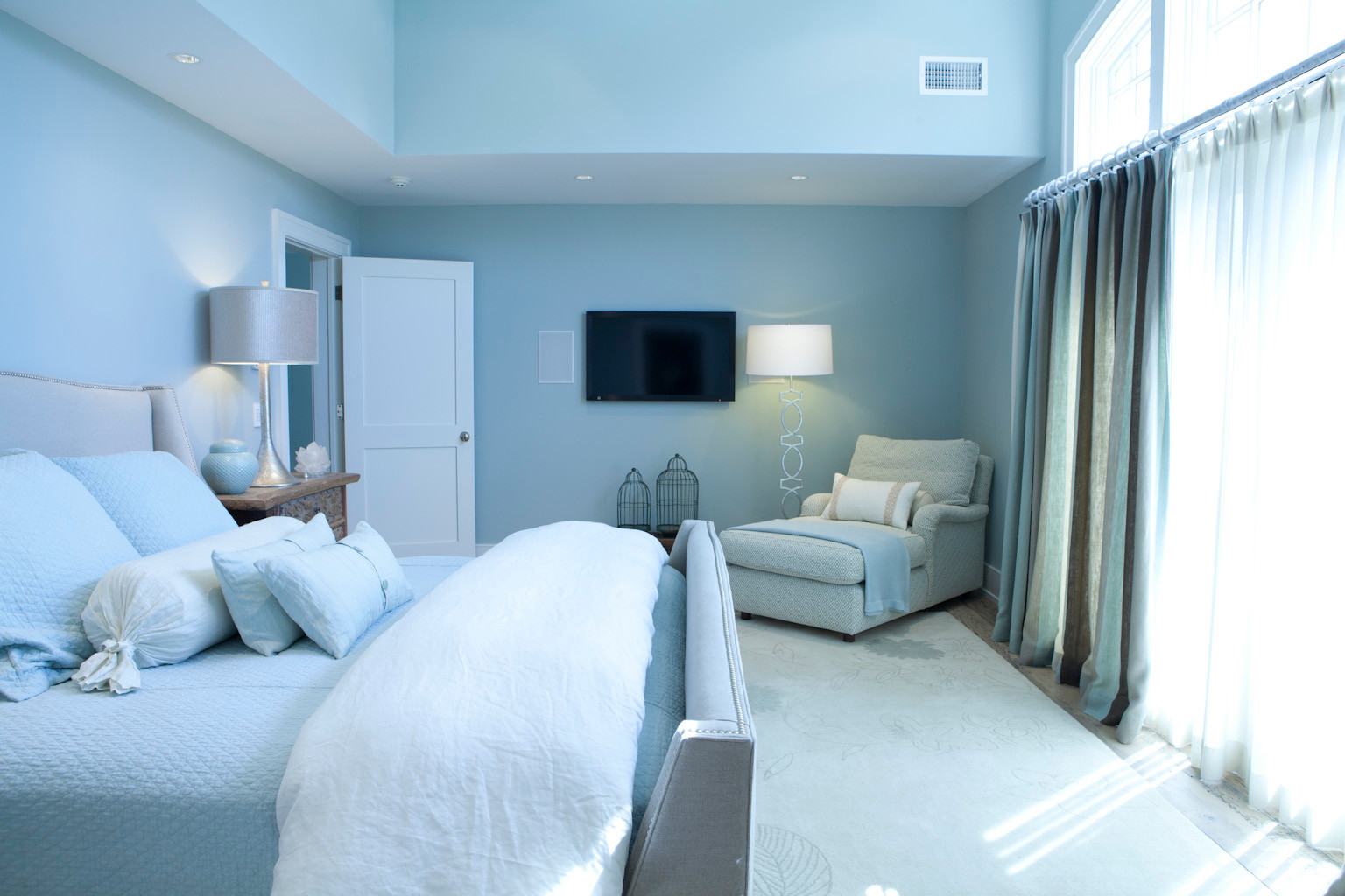 Mẫu thiết kế phòng ngủ màu xanh biển