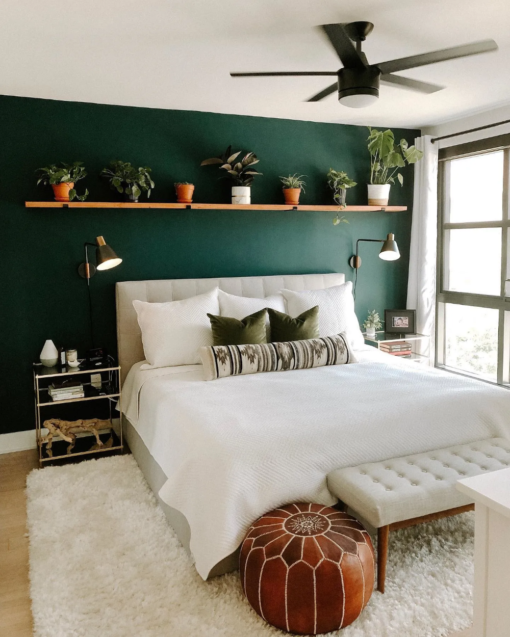 Mẫu thiết kế phòng ngủ xanh lá đậm đẹp