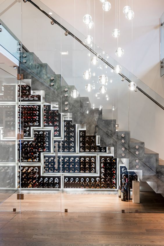 Những mẫu thiết kế tủ rượu gầm cầu thang cao cấp