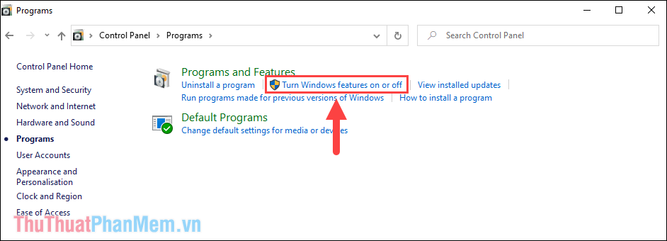 Chọn mục Turn Windows Features on or off