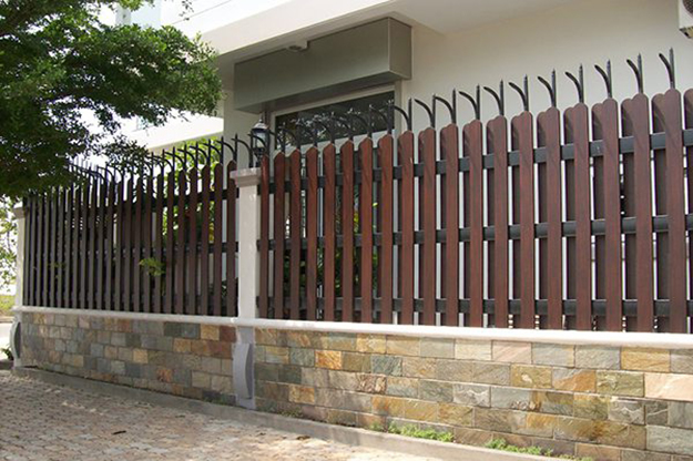 Mẫu hàng rào nhà ở chống trộm