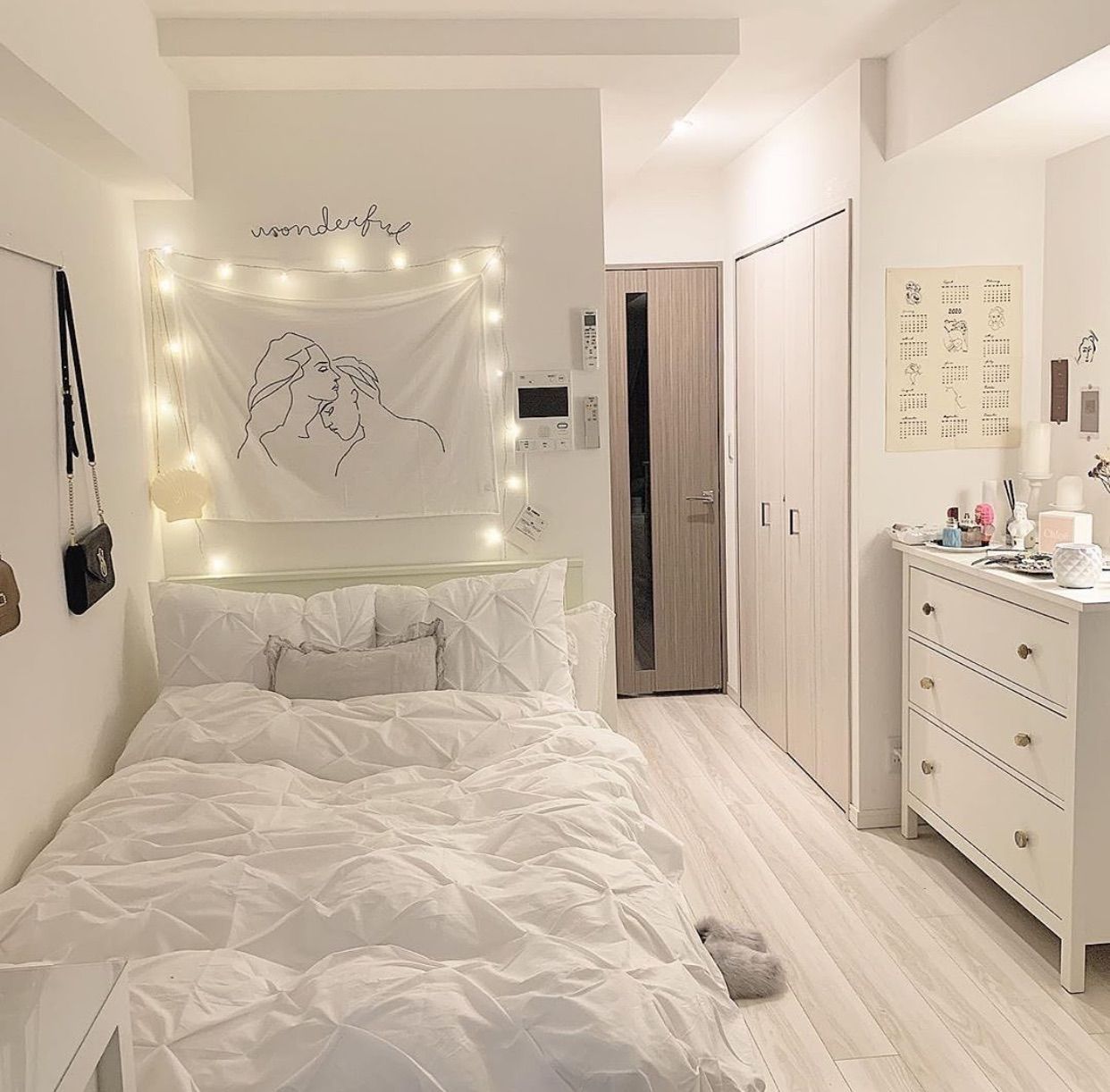 Decor phòng ngủ Hàn Quốc xinh lung linh