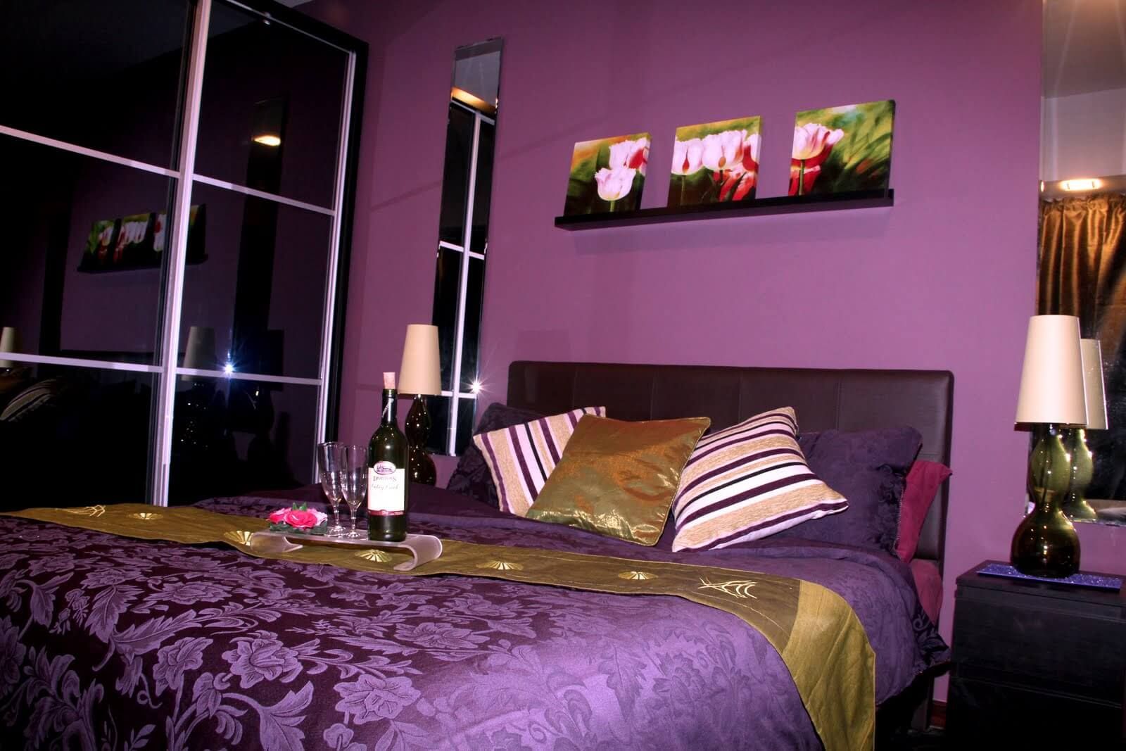 Mẫu phòng ngủ màu tím lãng mạn