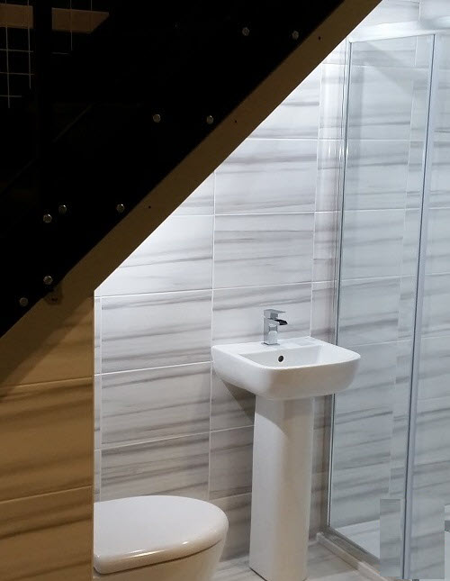 Mẫu thiết kế nhà vệ sinh dưới cầu thang đẹp