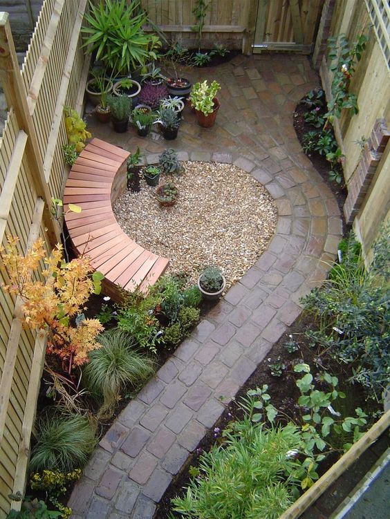Mẫu thiết kế sân vườn đơn giản