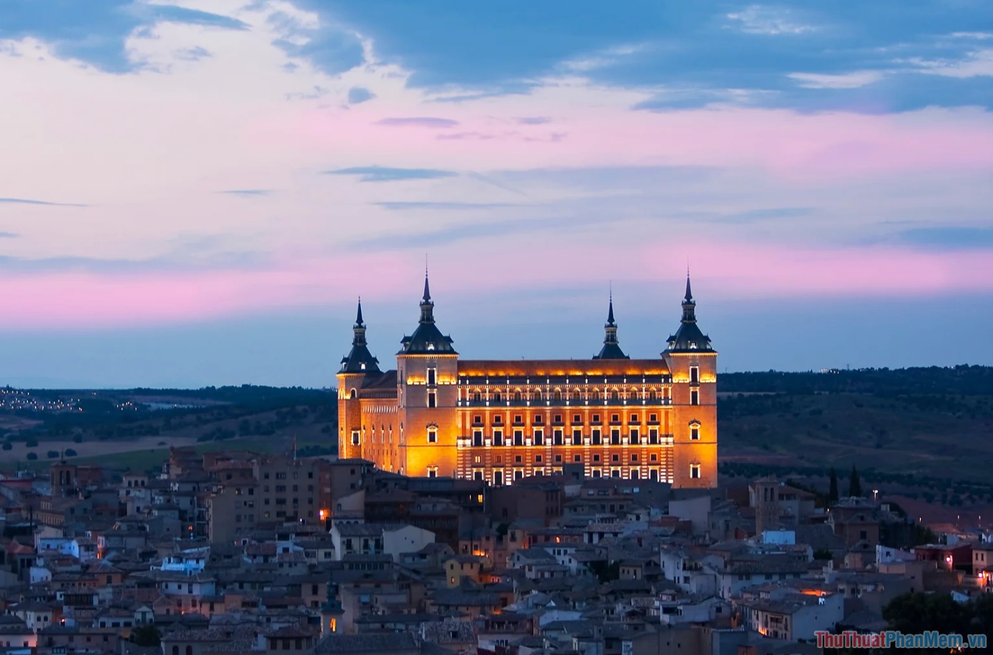 Lâu đài Alcazar de Toledo