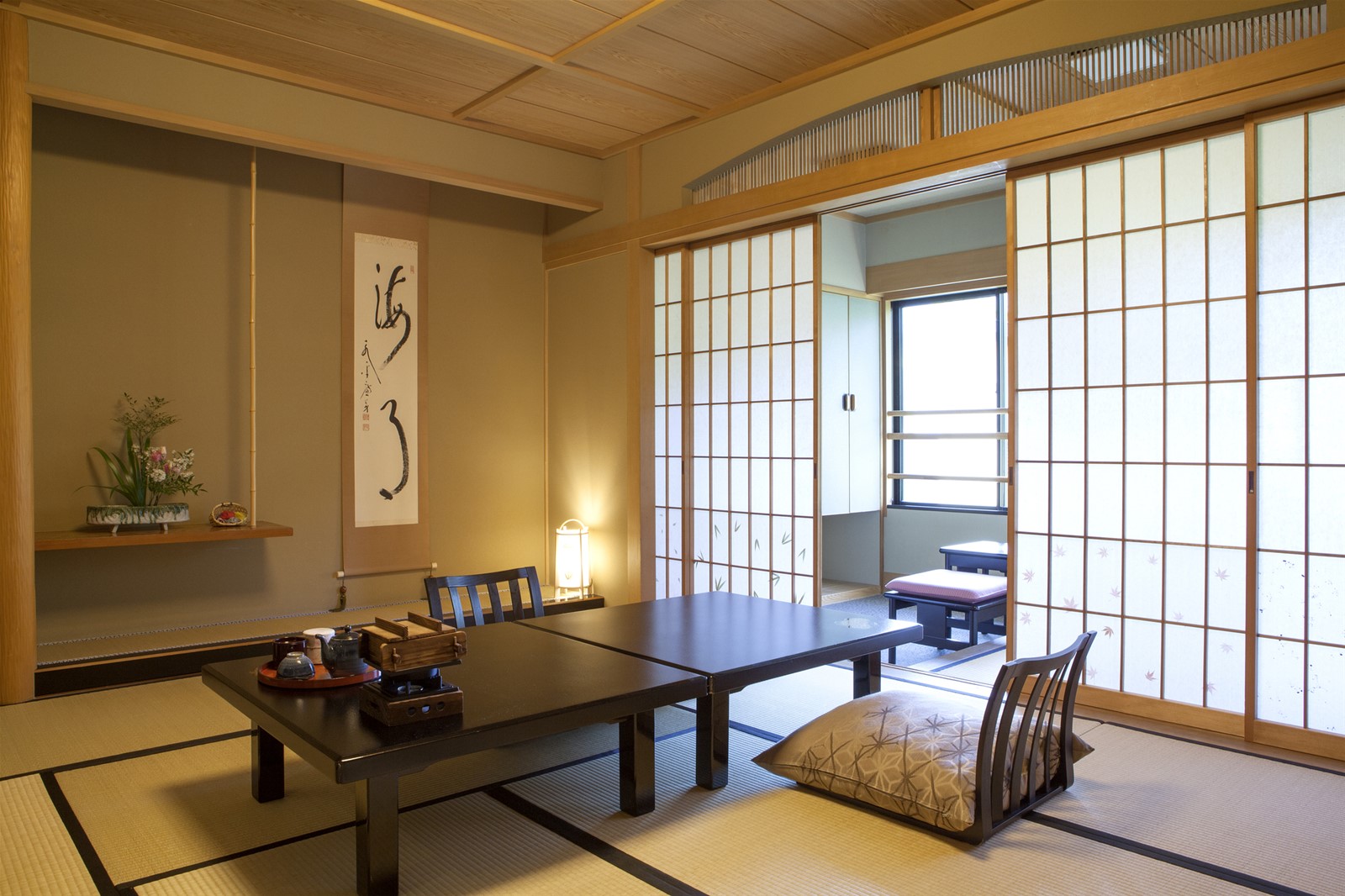 Mẫu bàn trà Nhật Bản cao cấp đẹp cho phòng khách