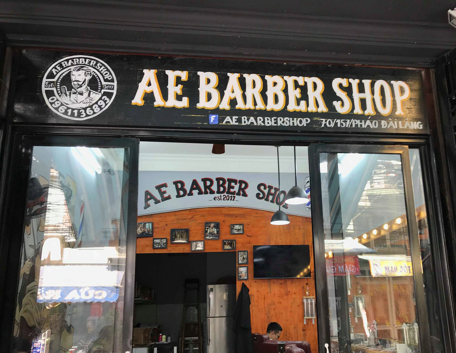 Bảng hiệu barber shop đẹp