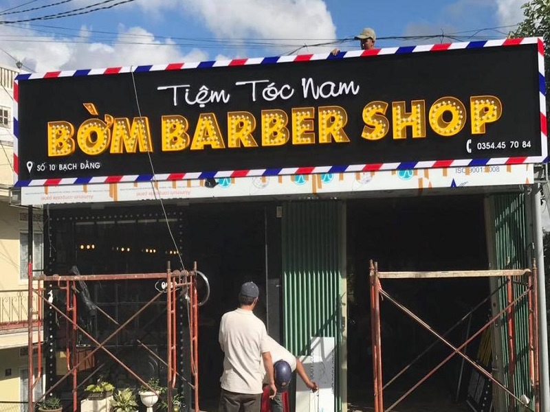 Bảng hiệu cửa hàng cắt tóc cao cấp