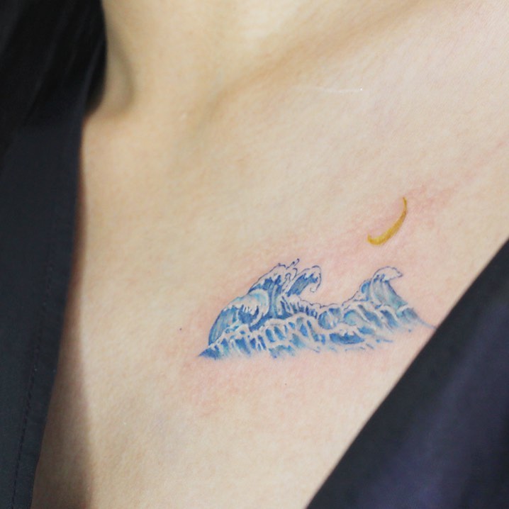 Mẫu tattoo sóng biển tuyệt đẹp