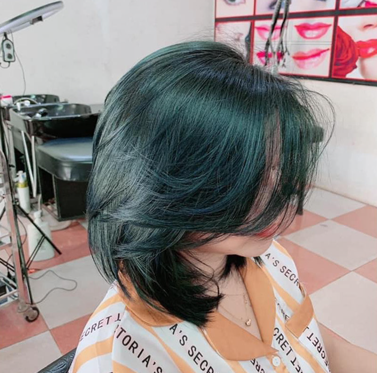 Màu xanh rêu tóc ngắn đẹp