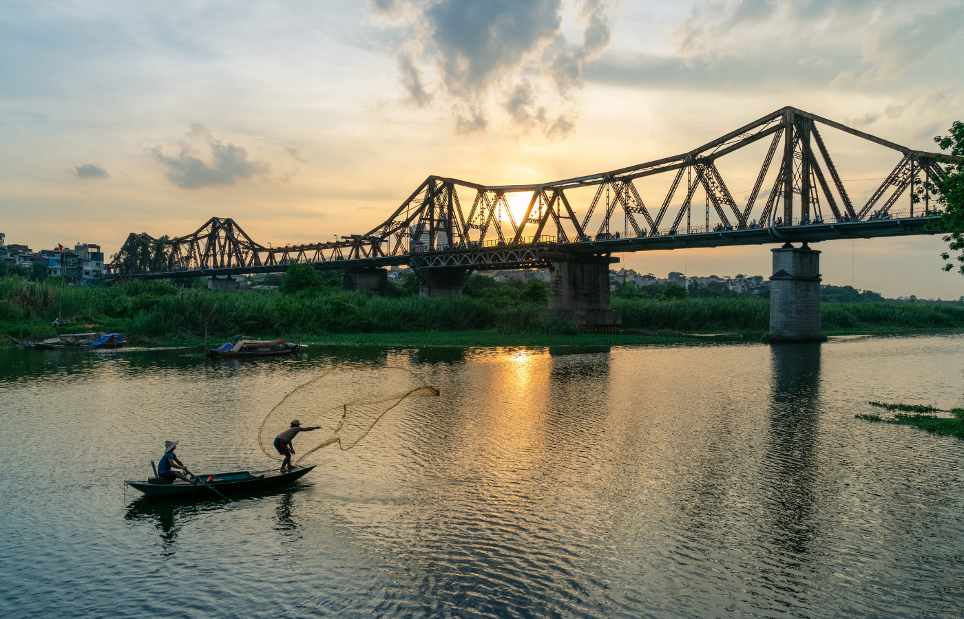 Hình ảnh cầu Long Biên trên sông Hồng đẹp