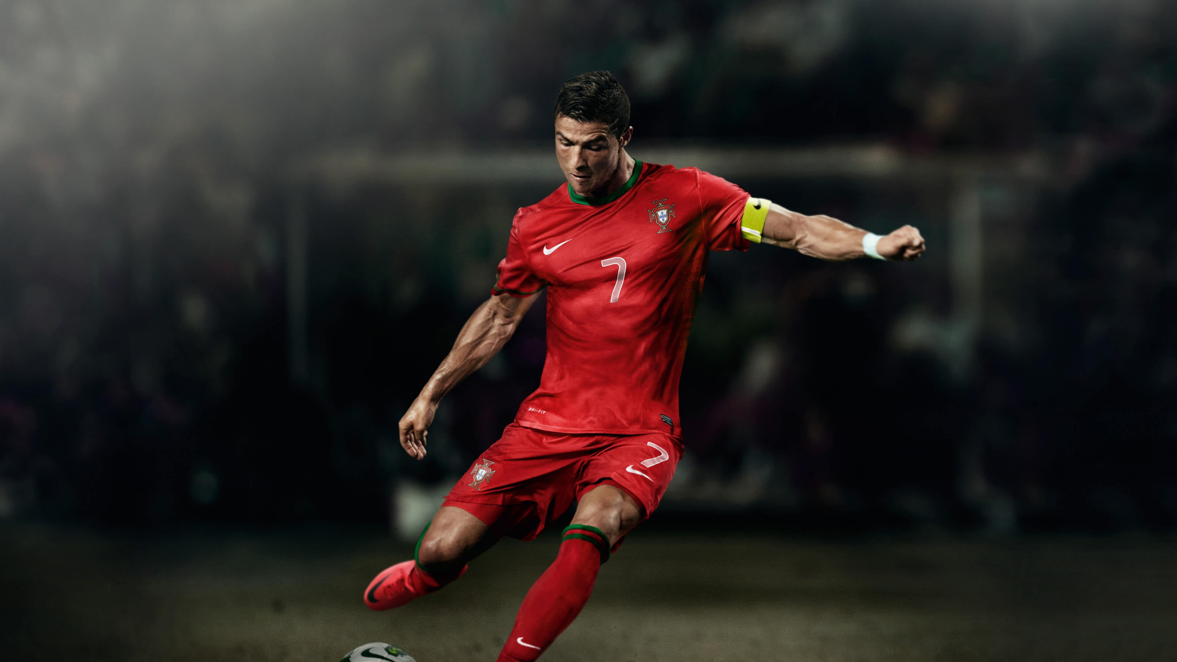 Ảnh nền Ronaldo chất lượng cao 4K