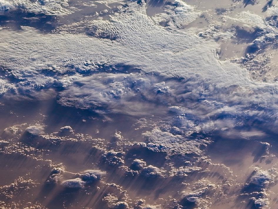 Ảnh mây từ vệ tinh