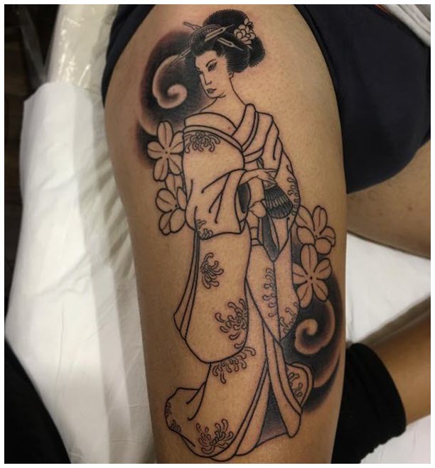 Mẫu hình xăm Geisha ở chân