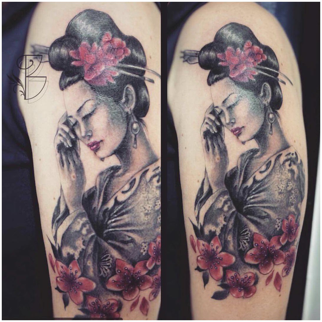 Xăm hình Geisha cùng với hoa Anh Đào