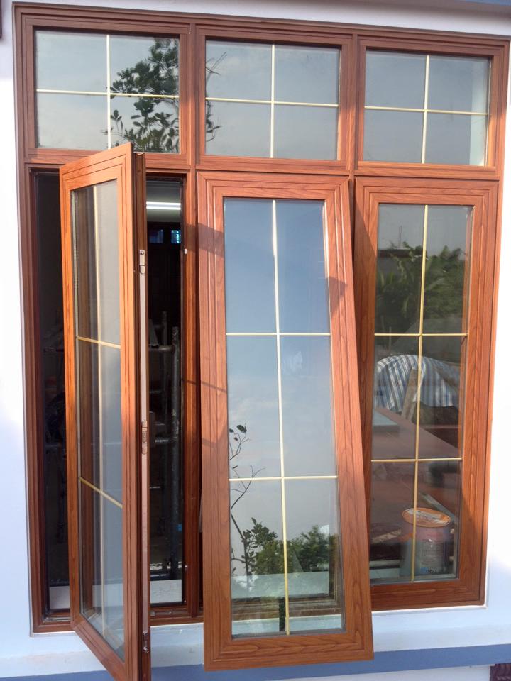 Mẫu cửa sổ nhôm Xingfa vân gỗ