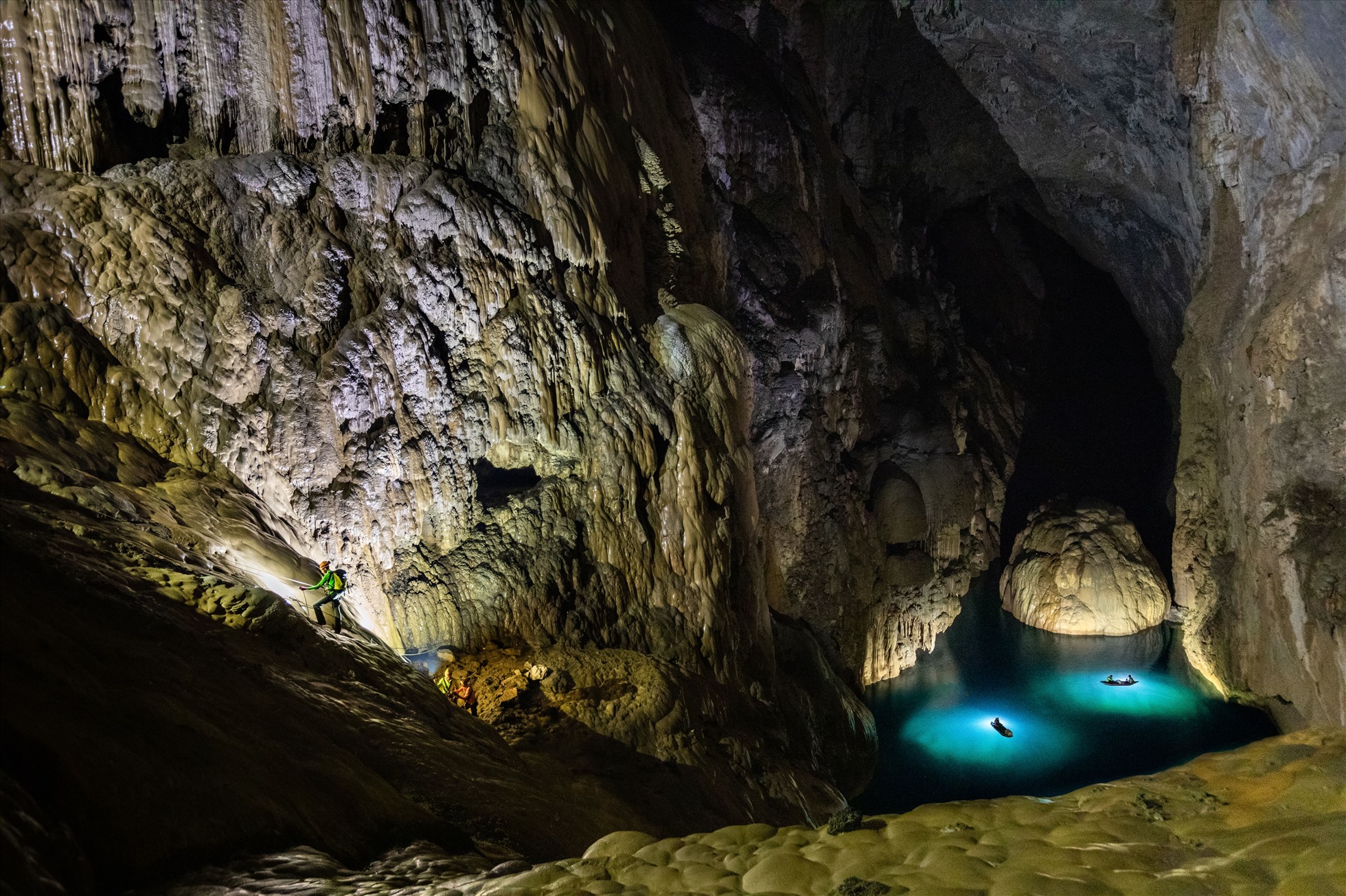 Hình ảnh khám phá hang động Sơn Đoòng Việt Nam